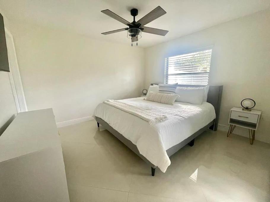 Stylish 3/2 Getaway! Near Theme Parks! Villa Lakeland Eksteriør billede