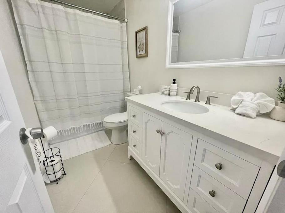 Stylish 3/2 Getaway! Near Theme Parks! Villa Lakeland Eksteriør billede